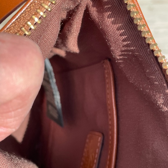 EUC Ralph Lauren Cross Body - Picture 3 of 6